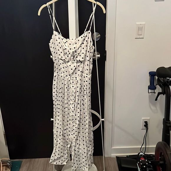 NWOT xhilaration white and black polka dot button down midi dress - medium - Picture 1 of 3